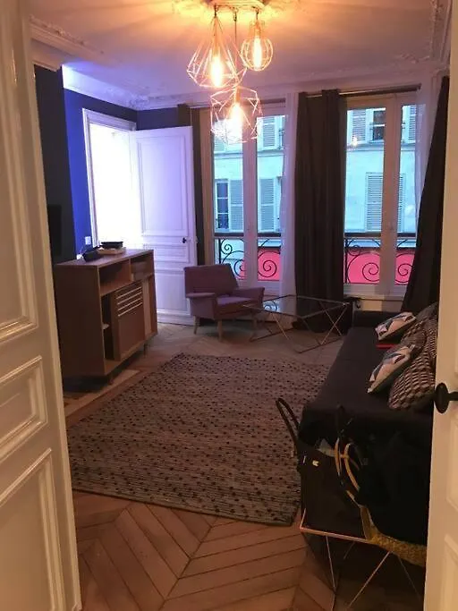 Apartment Cosy In The Heart Of Paris