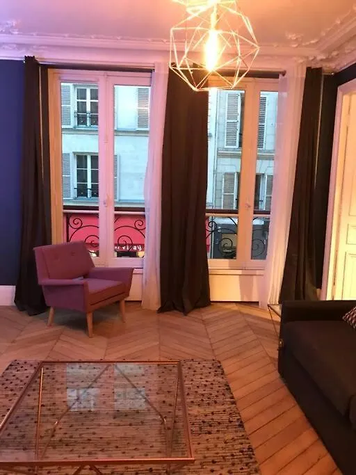 דירה Cosy In The Heart Of