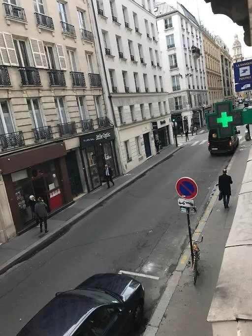 Cosy In The Heart Of Lägenhet Paris