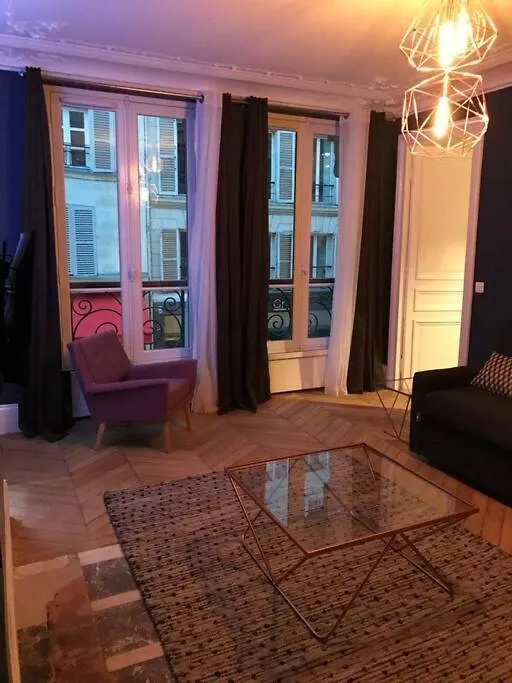 Cosy In The Heart Of 巴黎